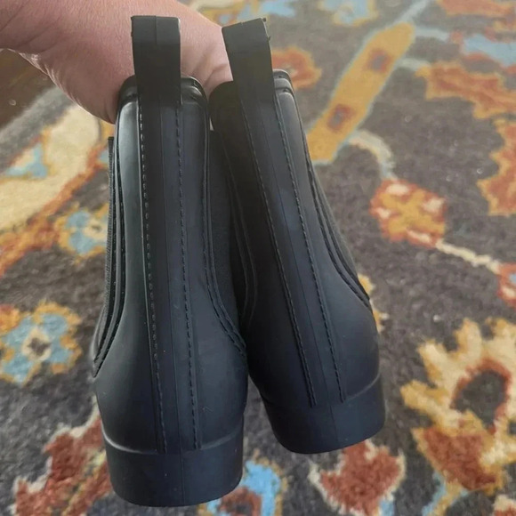 Jeffrey Campbell Havana matte black rubber Chelsea pull on rain boots 9 - Picture 4 of 7